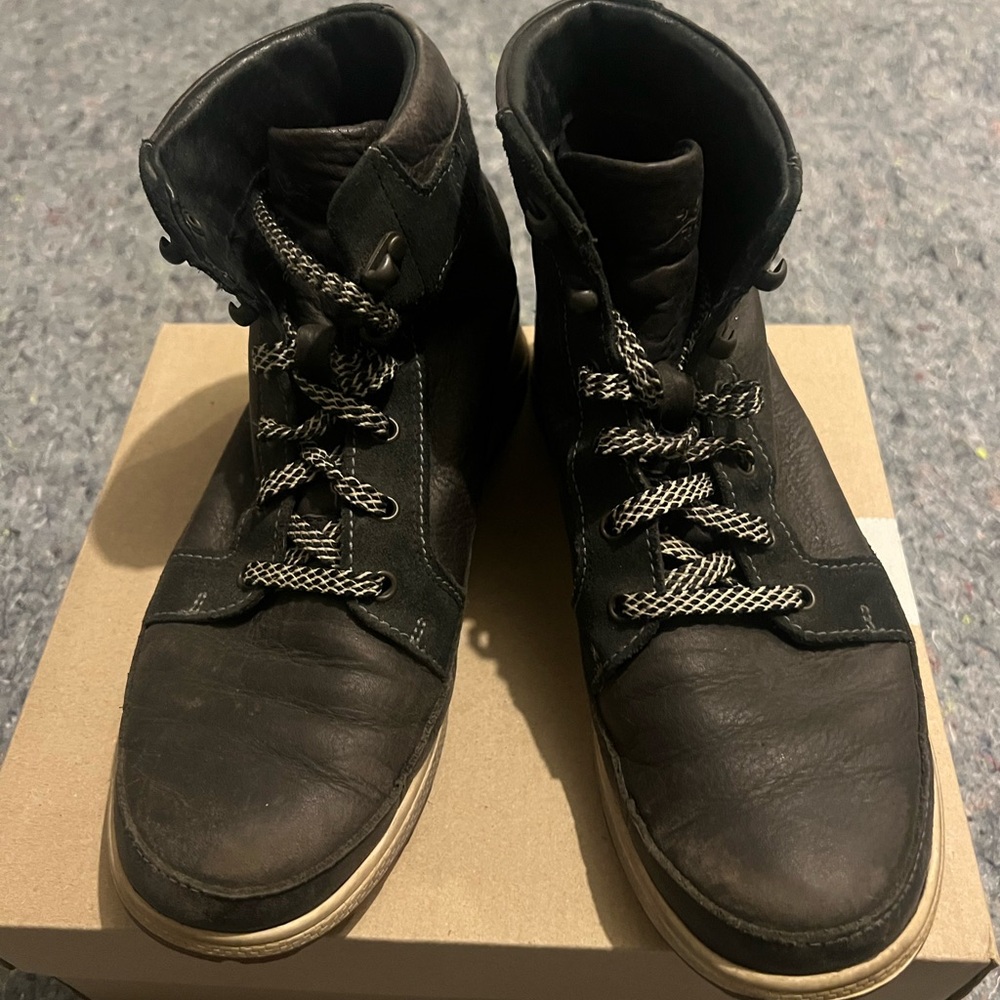 Chaco Boots, SIZE 8